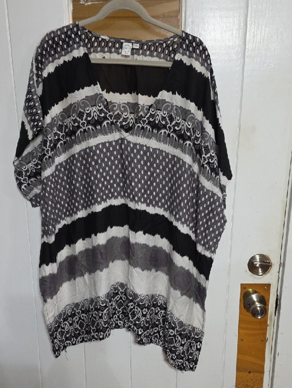 Koy Resort Women's Beach Cover Up Tunic Black/Gray/White Pattern Block Sz L EUC